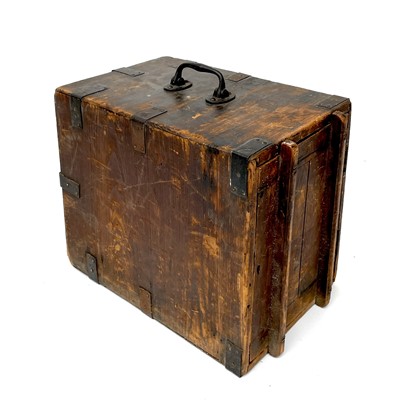 Lot 7 - A Willcox and Gibbs 'Silent' sewing machine,...