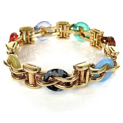 Lot 102 - Garrard - A stylish 18ct gold and hardstone...