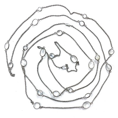 Lot 272 - A white metal long chain punctuated with oval...