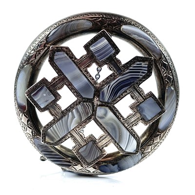 Lot 122 - A Scottish silver Montrose agate set brooch...
