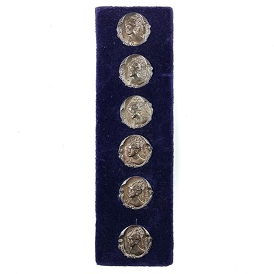 Lot 281 - An Edwardian silver Art Nouveau design set of...