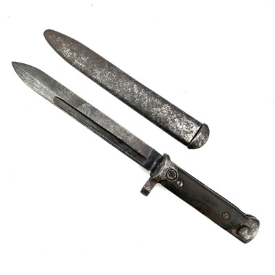 Lot 66 - An Italian WW2 M1938 Carcano folding bayonet...