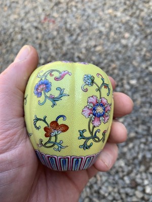 Lot 56 - A Chinese yellow ground and famille rose water...