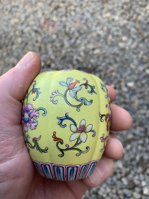 Lot 56 - A Chinese yellow ground and famille rose water...