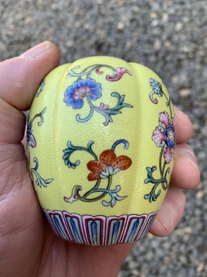 Lot 56 - A Chinese yellow ground and famille rose water...