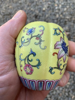 Lot 56 - A Chinese yellow ground and famille rose water...