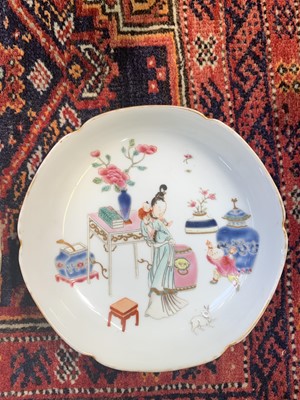 Lot 212 - A pair of Chinese famille rose porcelain...