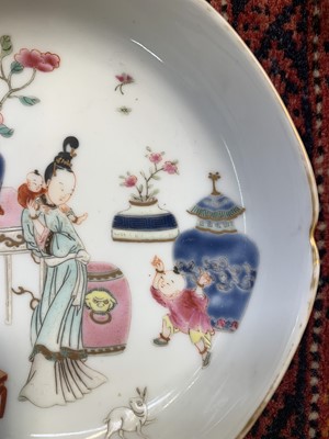 Lot 212 - A pair of Chinese famille rose porcelain...