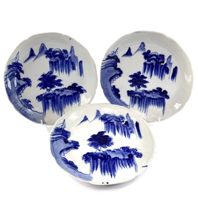 Lot 247 - A set of three Japanese Arita blue and white...