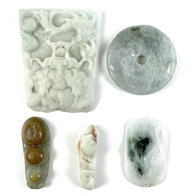 Lot 268 - A jade carving of a dragon, 6.5 x 5.3cm and...