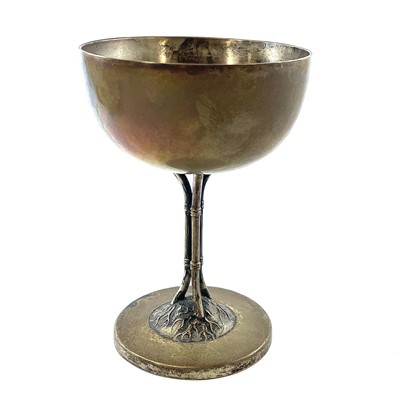 Lot 308 - A Chinese export silver goblet / cup, stamped...