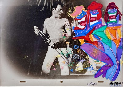 Lot 34 - QUEEN and FREDDIE MERCURY.