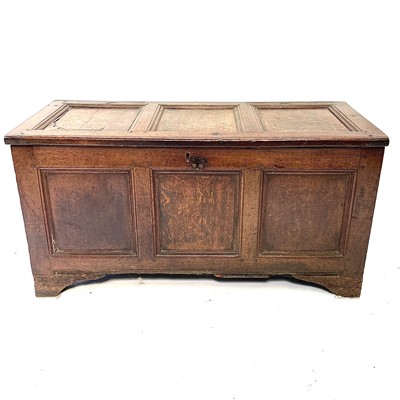 Lot 5 - An oak coffer, 17th century.