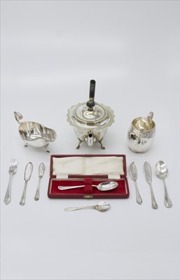 Lot 2307 - A silver plated teapot, sauce boat and milk...