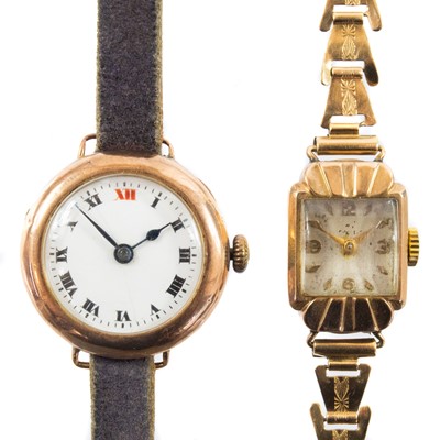 Lot 131 - A 9ct gold ladies manual wind bracelet wristwatch.
