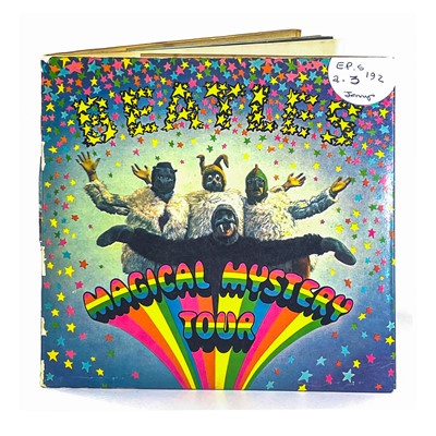 Lot 21 - 'The Beatles' 7" vinyl.