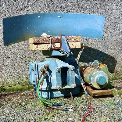 Lot 381 - An Atlas-Werke A.G Bremen Raytheon radar...