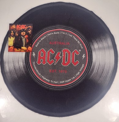 Lot 75 - ACDC.