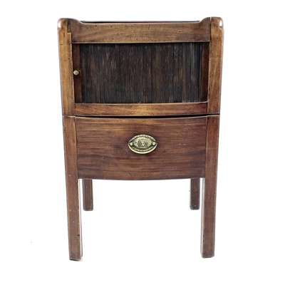 Lot 1880 - A George III mahogany night table.