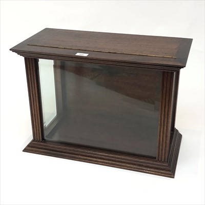 Lot 400 - A mahogany glazed cabinet.