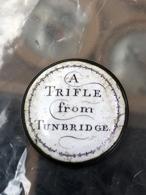 Lot 22 - A South Staffordshire or Battersea enamel circular patch box.