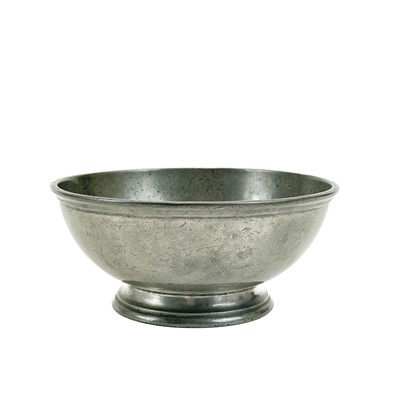 Lot 474 - A small pewter footed bowl.