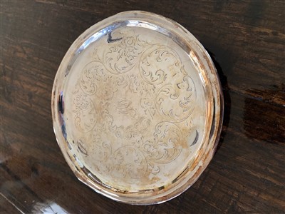 Lot 106 - An 18th century silver small tray, much worn.
