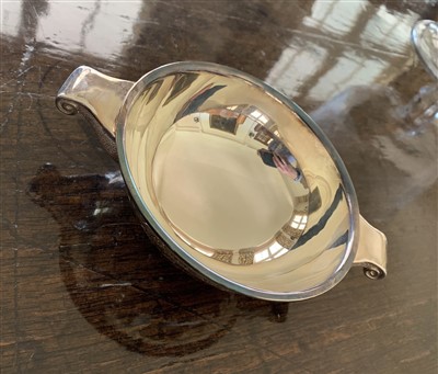 Lot 107 - A modern silver Quaich, 11.4oz.