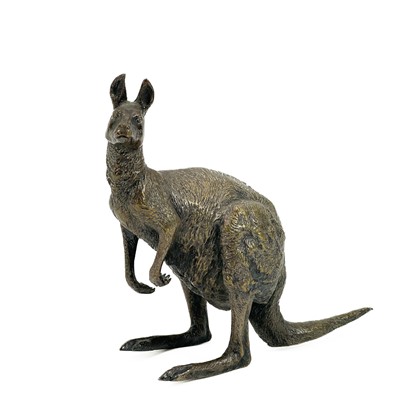 Lot 27 - A Franz Bergman Vienna cold painted bronze kangaroo.