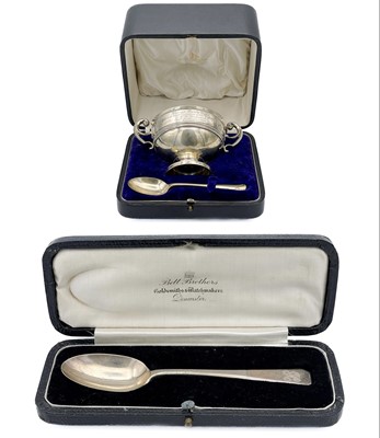 Lot 267 - A boxed George V silver trophy with a matching silver spoon by Walker & Hall