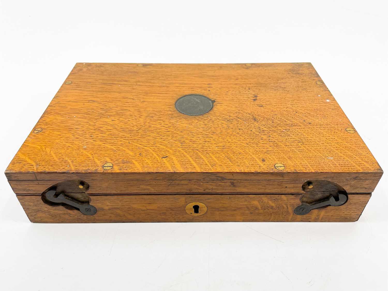 Lot 26 - A Victorian oak pistol box.