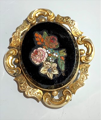 Lot 2430 - A Victorian brooch set with an Italian...