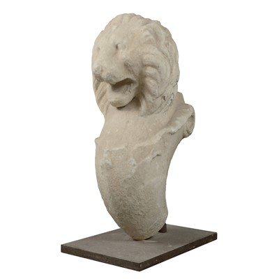 Lot 132 - An antique lion monopodia