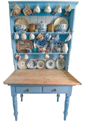 Lot 47 - Kitchen furniture