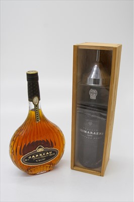 Lot 283 - A bottle of Fonseca Guimaraens 1986 vintage...