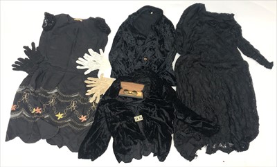 Lot 3106 - Vintage clothing to include a black lace dress,...