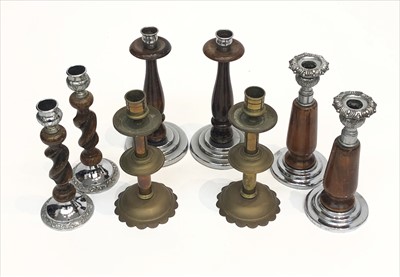 Lot 272 - A pair of brass candlesticks, height 19.5cm,...