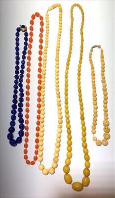 Lot 2614 - A graduated ivory bead necklace, length 75.5cm...