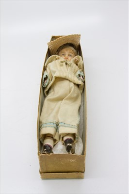 Lot 600T - Doll