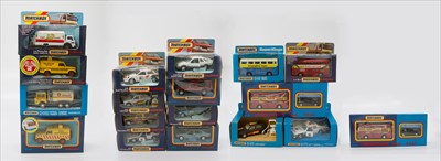 Lot 600H - Matchbox - 17 boxed Superkings, cars and...