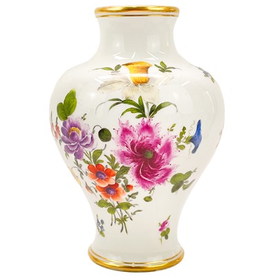 Lot 576 - An Helena Wolfsohn German porcelain baluster vase.
